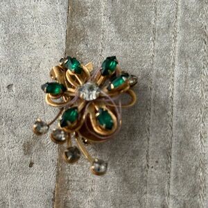 Vintage Coro Goldtone Green Rhinestone Goldtone Brooch Pin
